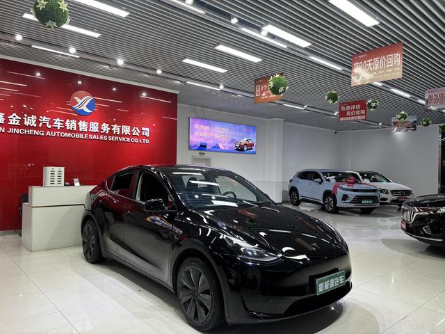 Tesla Model Y 2022 Facelift RWD – фото 3