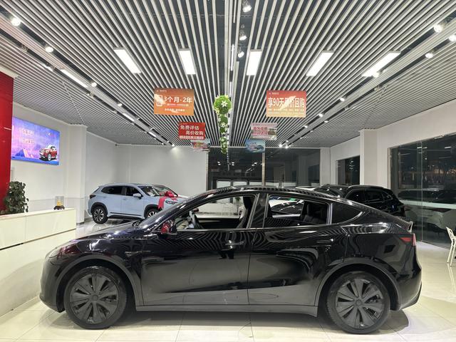 Tesla Model Y 2022 Facelift RWD – фото 5