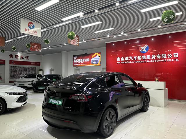 Tesla Model Y 2022 Facelift RWD – фото 6
