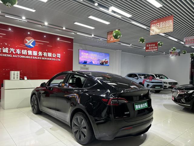 Tesla Model Y 2022 Facelift RWD – фото 7
