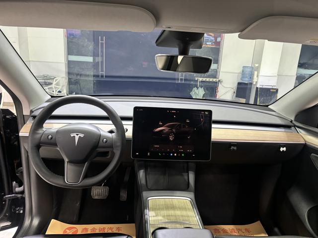 Tesla Model Y 2022 Facelift RWD – фото 10