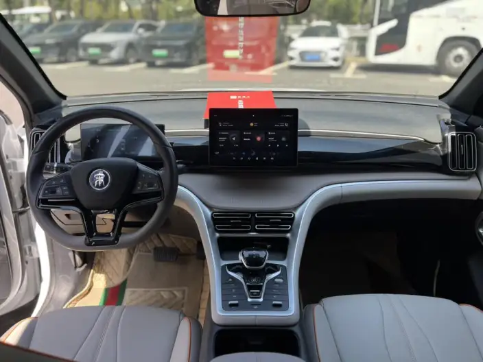 BYD Song Pro DM 2024 Model DM-i Honor Edition 71km Leading Model – фото 7