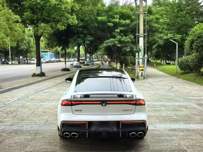 Changan UNI-V 2023 Model 1.5T Sports Edition – фото 6