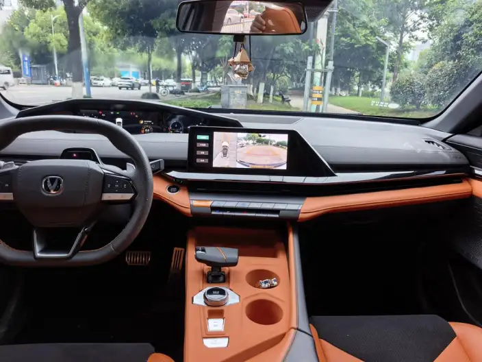Changan UNI-V 2023 Model 1.5T Sports Edition – фото 9