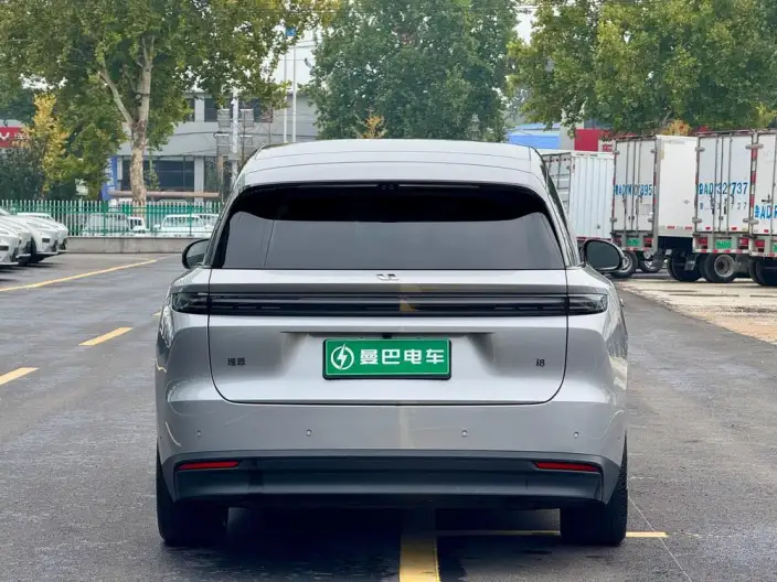 Li Auto i8 2025 Model Standard Edition – фото 6