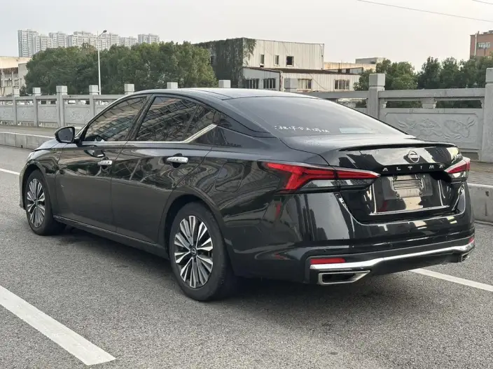 Nissan Teana 2022 Model 2.0L XL-Upr Premium Edition – фото 4