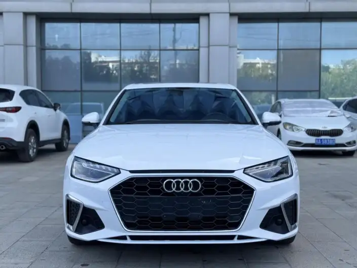 Audi A4 L 2020 Model 40 TFSI Luxury Dynamic Model – фото 2