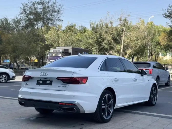 Audi A4 L 2020 Model 40 TFSI Luxury Dynamic Model – фото 6