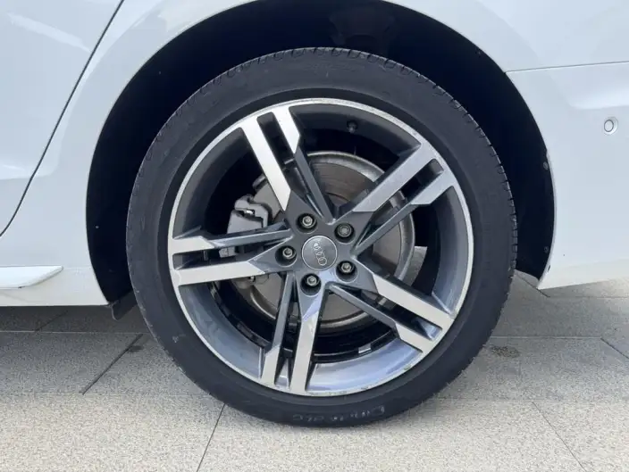 Audi A4 L 2020 Model 40 TFSI Luxury Dynamic Model – фото 7