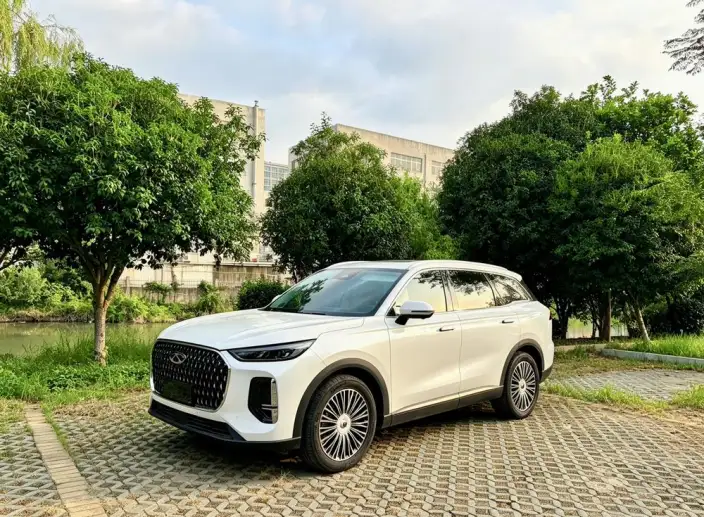 Chery Tiggo 8L 2024 Model 2.0T Automatic Premium Edition – фото 1
