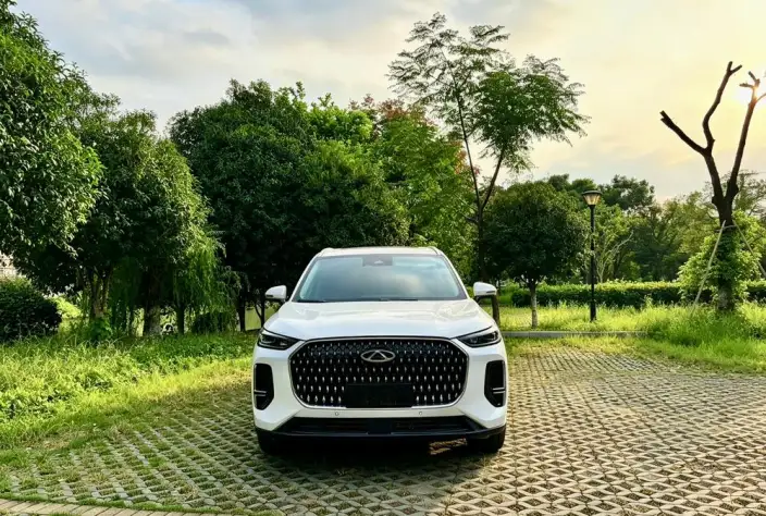 Chery Tiggo 8L 2024 Model 2.0T Automatic Premium Edition – фото 2