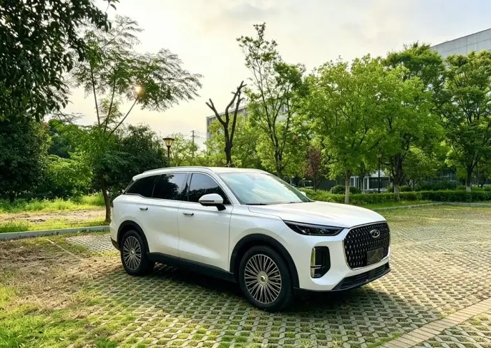 Chery Tiggo 8L 2024 Model 2.0T Automatic Premium Edition – фото 3
