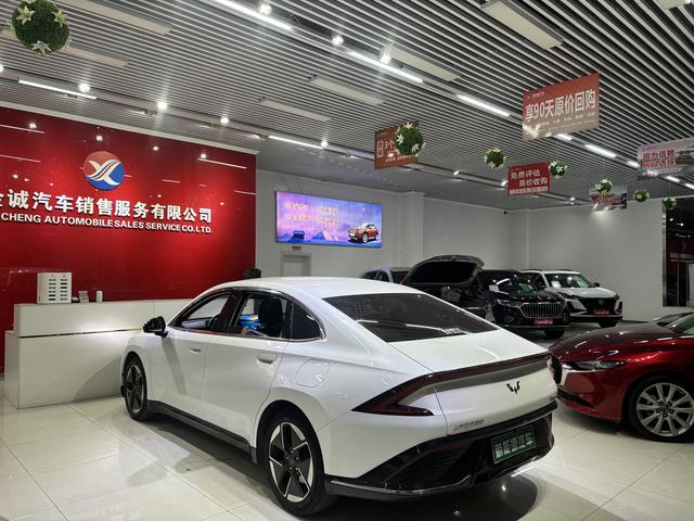 Wuling Starlight PHEV 2023 150 Advanced – фото 7