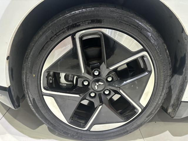 Wuling Starlight PHEV 2023 150 Advanced – фото 13