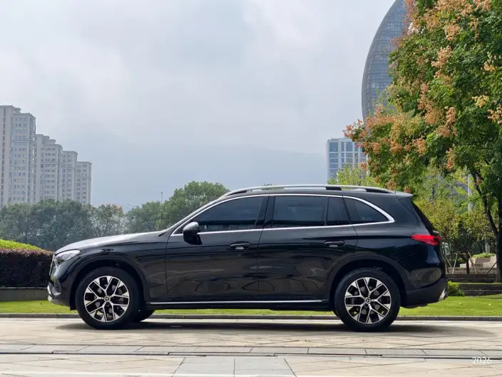 Mercedes-Benz GLC 2024 Model Facelift GLC 260 L 4MATIC Luxury Model 5 seat