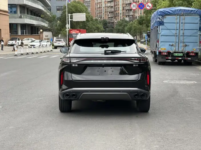 EXEED Yaoguang 2023 Model 400T 4WD Luxury Edition – фото 5