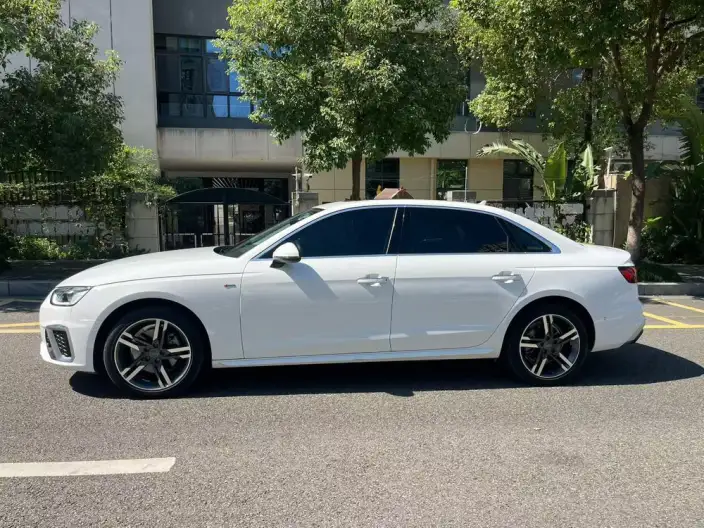 Audi A4 L 2020 Model 40 TFSI Luxury Dynamic Model – фото 4