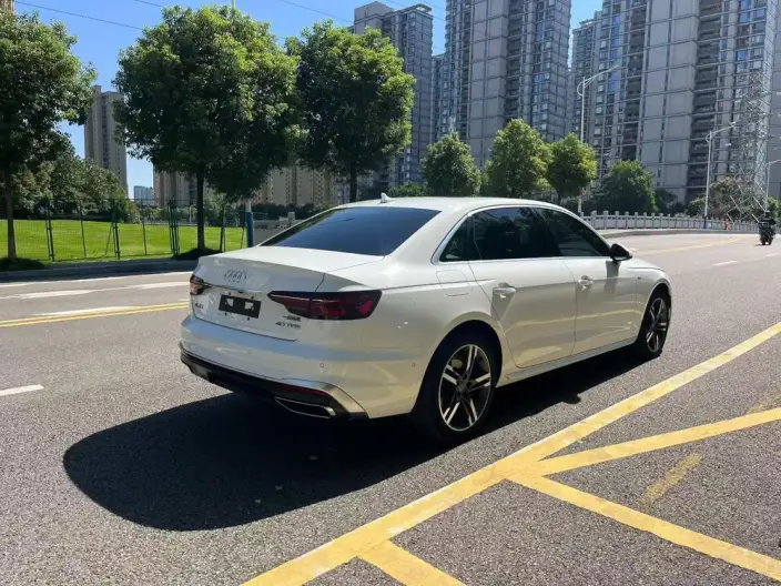 Audi A4 L 2020 Model 40 TFSI Luxury Dynamic Model – фото 6