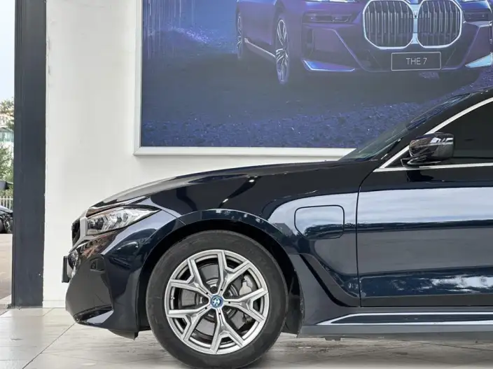BMW i3 2023 Model eDrive35L – фото 9