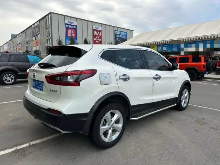 Nissan Qashqai 2022 Model 2.0L XV Smart Edition – фото 6