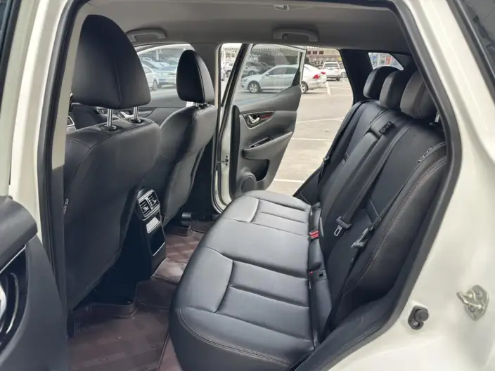 Nissan Qashqai 2022 Model 2.0L XV Smart Edition – фото 10