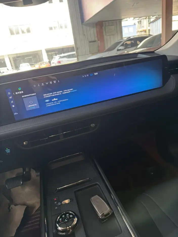 Ford Mondeo 2023 Model EcoBoost 245 Luxury Model – фото 7
