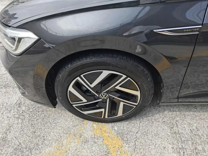 Volkswagen Sagitar 2023 Model 300TSI DSG Beyond Edition – фото 9