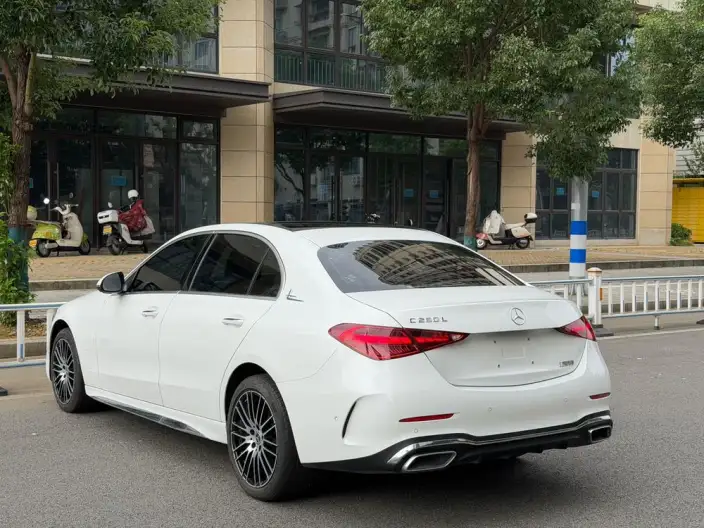 Mercedes-Benz C-Class 2022 Model C 260 L Sports Edition – фото 4