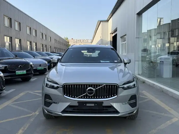 Volvo XC60 2025 Model B5 4WD Smart Range Deluxe Edition