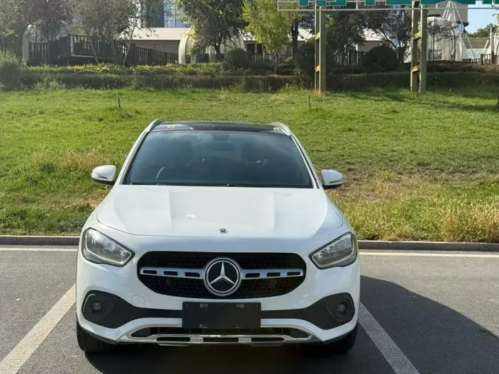 Mercedes-Benz GLA 2020 Model GLA 180 – фото 2