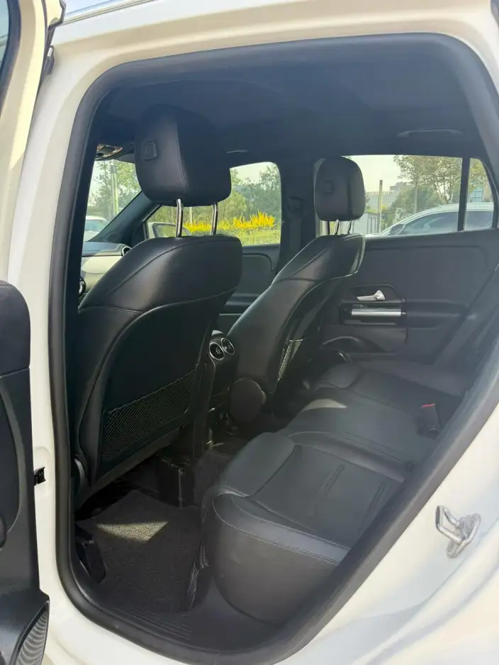 Mercedes-Benz GLA 2020 Model GLA 180 – фото 9