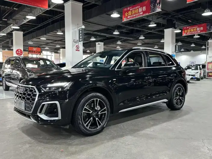 Audi Q5L 2024 Model 40TFSI Fashion Dynamic Model – фото 1