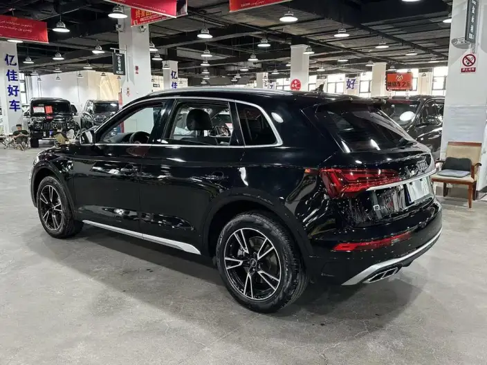 Audi Q5L 2024 Model 40TFSI Fashion Dynamic Model – фото 4