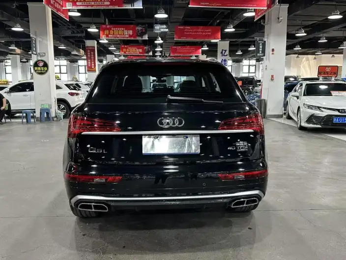Audi Q5L 2024 Model 40TFSI Fashion Dynamic Model – фото 5