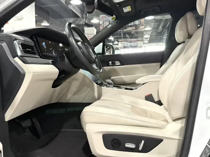 Li Auto ONE 2021 Model Extended Range 6 seat Edition – фото 8