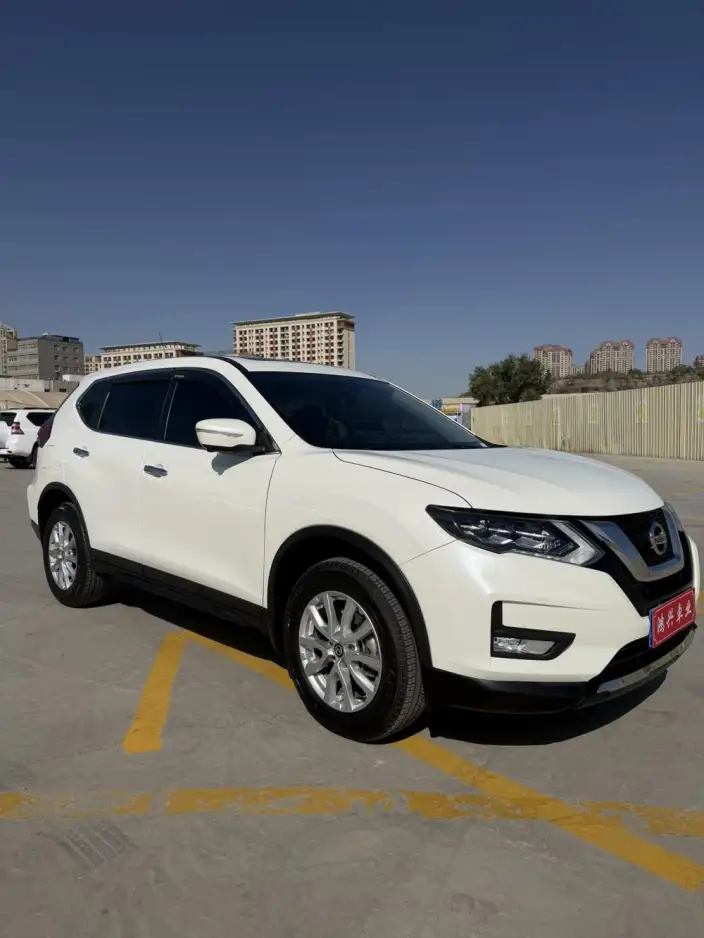 Nissan X-Trail 2023 Model Classic Edition 2.0L 2WD Smart Connect Premium – фото 3