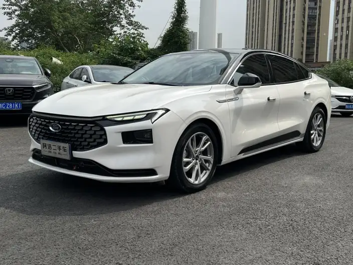 Ford Mondeo 2022 Model Facelift EcoBoost 245 Luxury Model – фото 1
