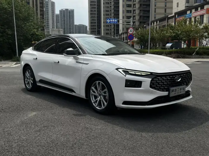 Ford Mondeo 2022 Model Facelift EcoBoost 245 Luxury Model – фото 3