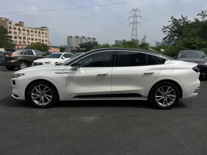 Ford Mondeo 2022 Model Facelift EcoBoost 245 Luxury Model – фото 4