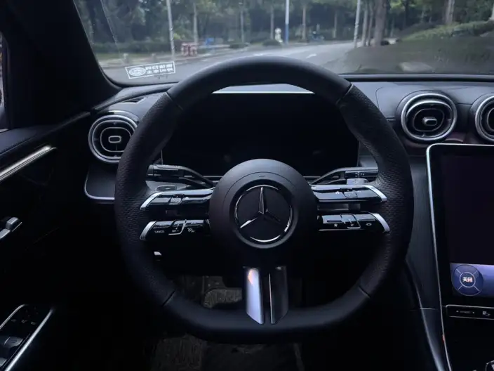 Mercedes-Benz C-Class 2023 Model C 200 L Sports Edition – фото 7