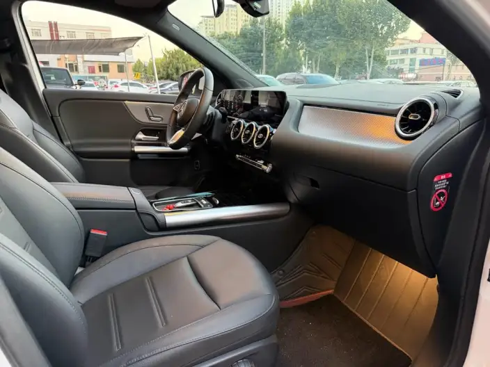 Mercedes-Benz GLA 2024 Model GLA 200 – фото 7