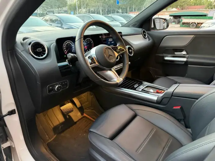 Mercedes-Benz GLA 2024 Model GLA 200 – фото 8