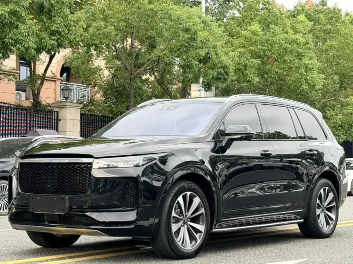 Li Auto ONE 2020 Model Extended Range 6 seat Edition – фото 1