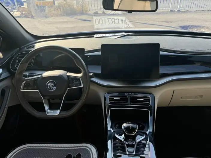 BYD Qin PLUS DM 2023 Model DM-i Champion Edition 120KM Leading Model – фото 9