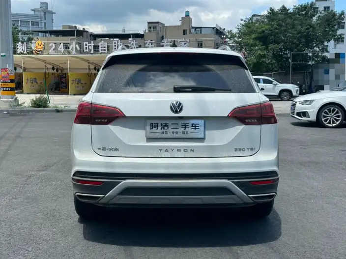 Volkswagen Tayron 2022 Model 330TSI 2WD Luxury Zhilian Edition – фото 6