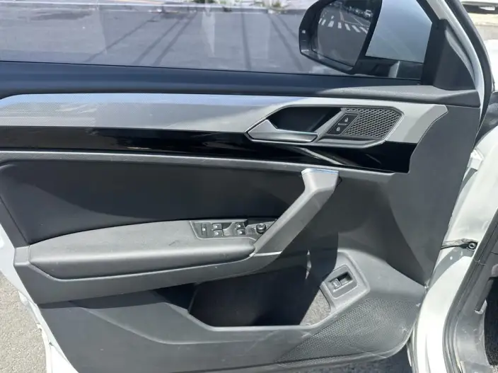 Volkswagen Tayron 2022 Model 330TSI 2WD Luxury Zhilian Edition – фото 10