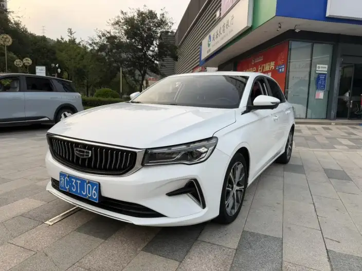 Geely Emgrand 2023 Model No. 4 Gen Champion Edition 1.5L CVT Luxury Model – фото 1