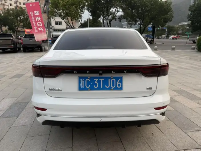 Geely Emgrand 2023 Model No. 4 Gen Champion Edition 1.5L CVT Luxury Model – фото 5