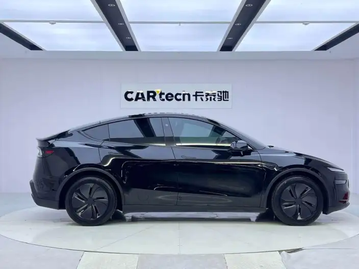 Model Y 2025 Model Facelift Long Battery Life Pro All-wheel drive version – фото 8