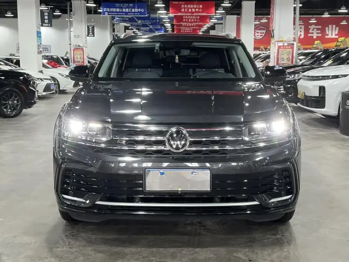 Volkswagen Teramont 2022 Model Teramont X 380TSI 4WD Deluxe Edition – фото 2
